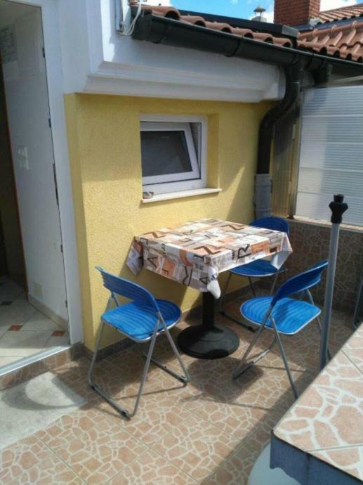 Apartmani Djura セルツェ エクステリア 写真