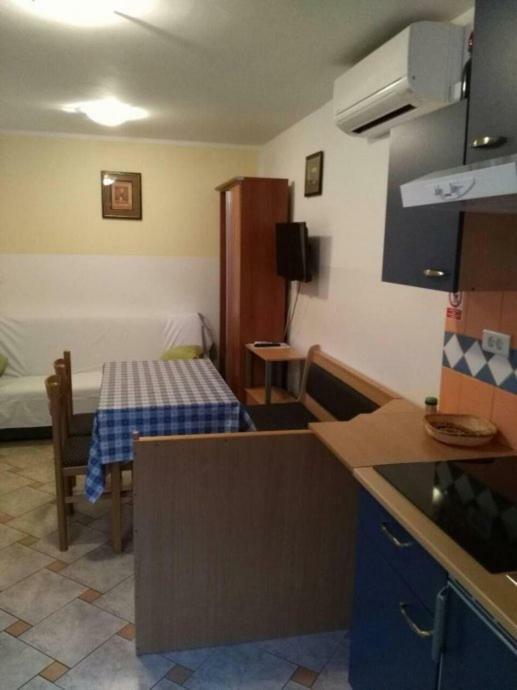 Apartmani Djura セルツェ エクステリア 写真