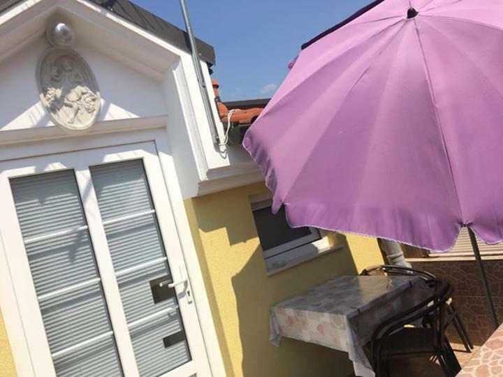 Apartmani Djura セルツェ エクステリア 写真